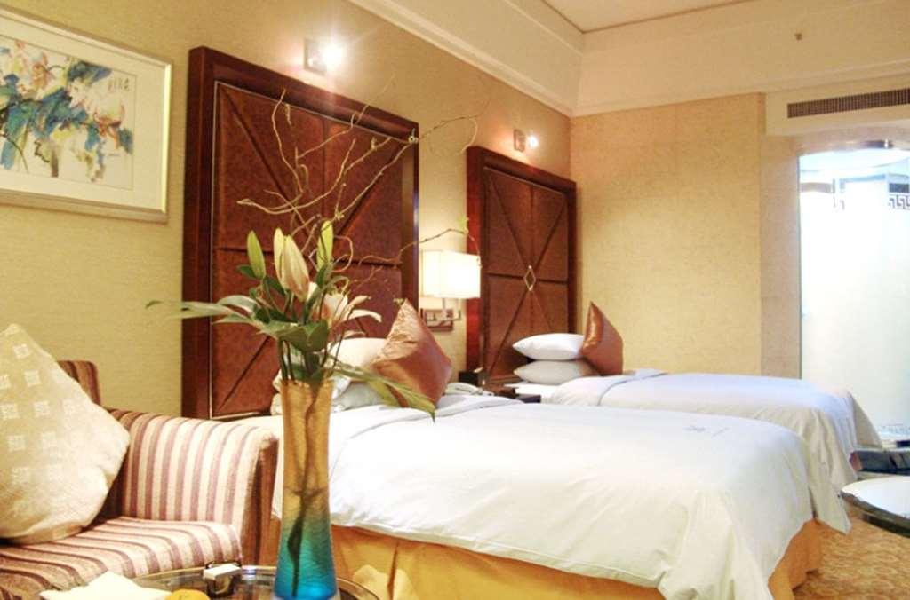 Grand Oriental Hotel Dongguan  Room photo